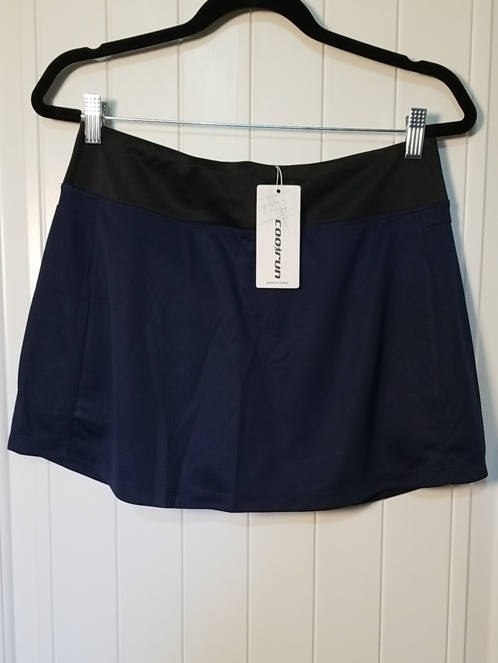 COORUN Navy Skort with Black Waistband & Pockets In Shorts NWT Size Large